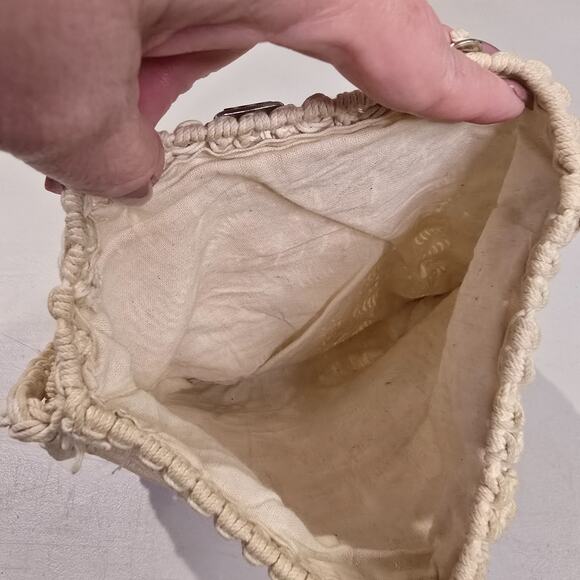 Vintage MACRAME purse cottage boho 70s handmade bag festival feminine beachy - Picture 6 of 13
